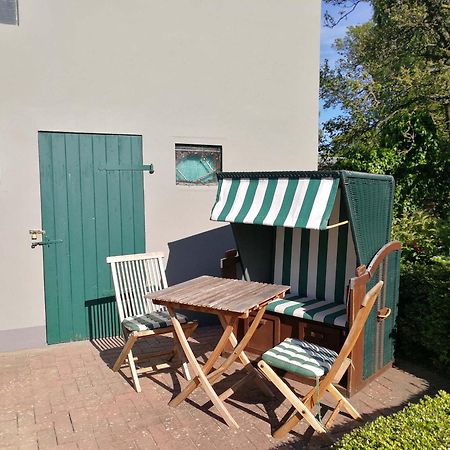 Landhaus Am Ufer - Wohnung 1 Хайлигенхафен Экстерьер фото