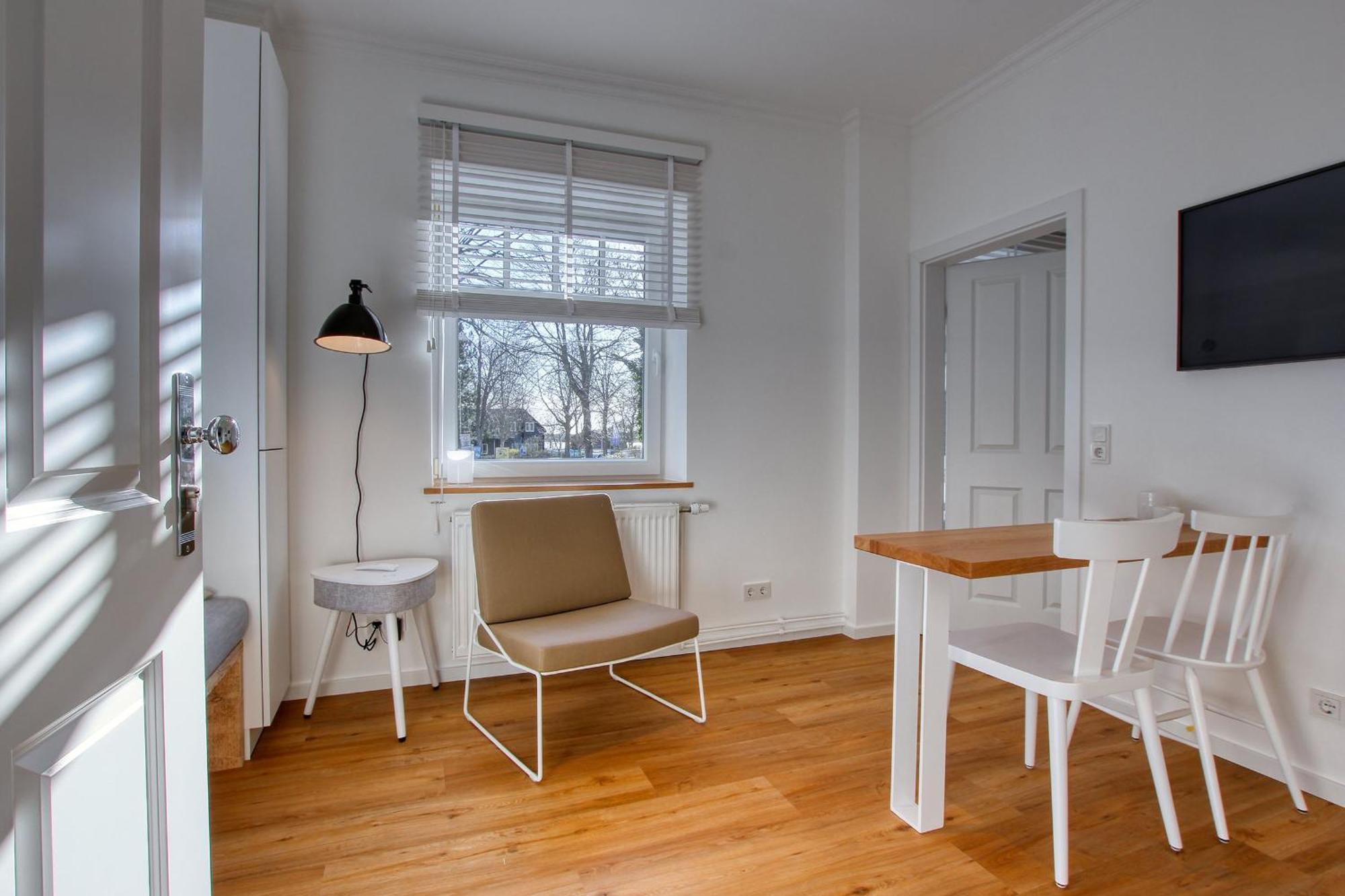 Landhaus Am Ufer - Wohnung 1 Хайлигенхафен Экстерьер фото